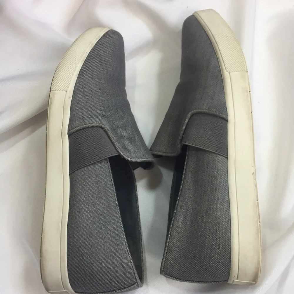 Vince Piece Denim Slip On Shoes Sz 6